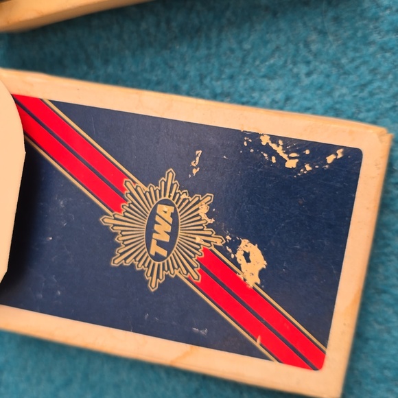 Vintage TWA Airlines Playing Cards - Sealed Deck - Blue Red Gold Logo - Picture 6 of 9